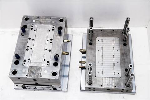 Precision Continuous Insert Molding LED Mold